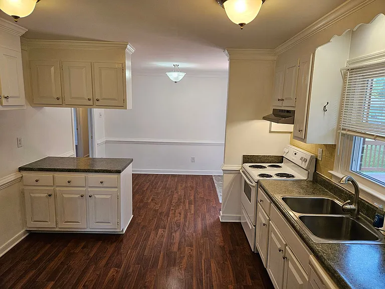8402 McFaye Ave — Photo 27
