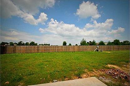 4th image of 5213 W Cross Creek Blvd