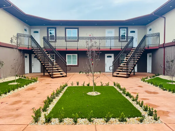 Dakota Castle Luxury Apartments, 4040 E Dakota Ave #78ae44bbf, Fresno, CA 93726