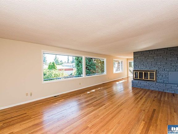 4th image of 2501 S Cherry St