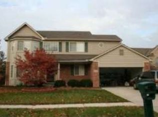 45040 Fox Pointe Dr, Canton, MI 48187