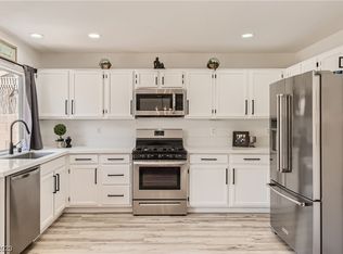 6945 Troubador Dr, Las Vegas, NV 89119