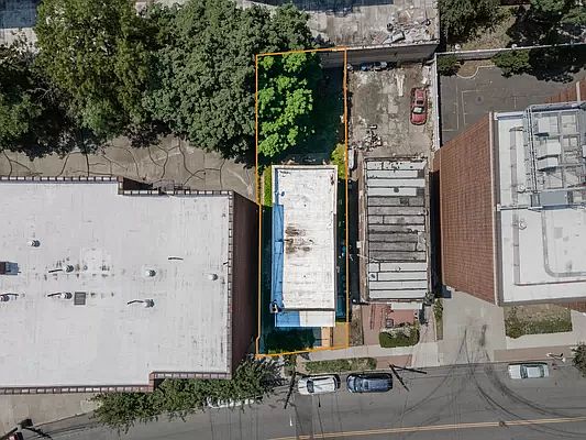 2nd image of 3239 Johnson Ave Floor 1