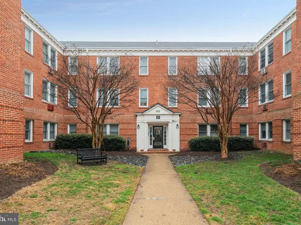 922 S Washington St APT 311, Alexandria, VA 22314