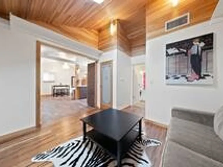 3920 Mountain Trl — Photo 3