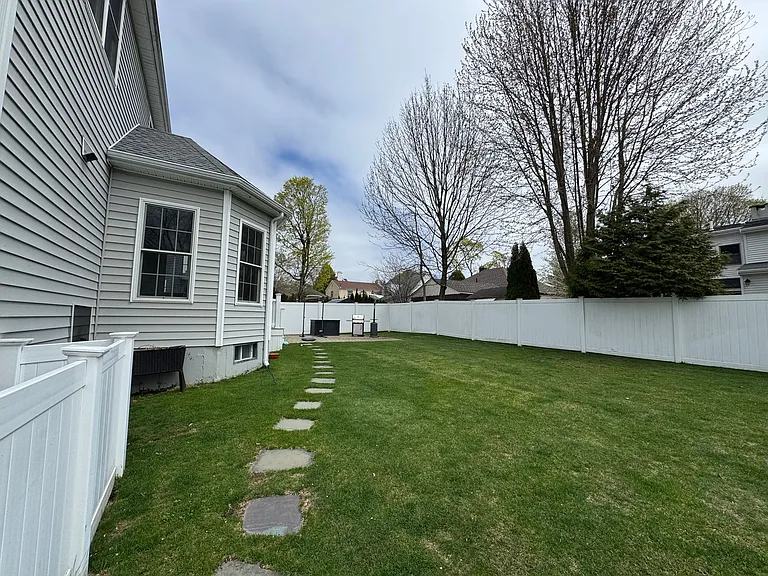 43 Canterbury Rd — Photo 65