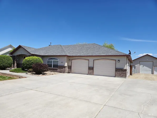 520 N 18th St, Payette, ID 83661