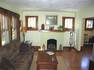 3rd image of 345 Peach Orchard Ave