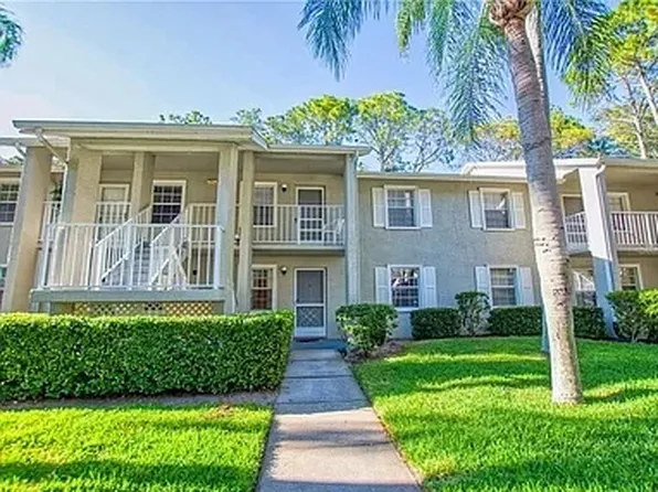 1390 Oakhill Dr #104, Dunedin, FL 34698