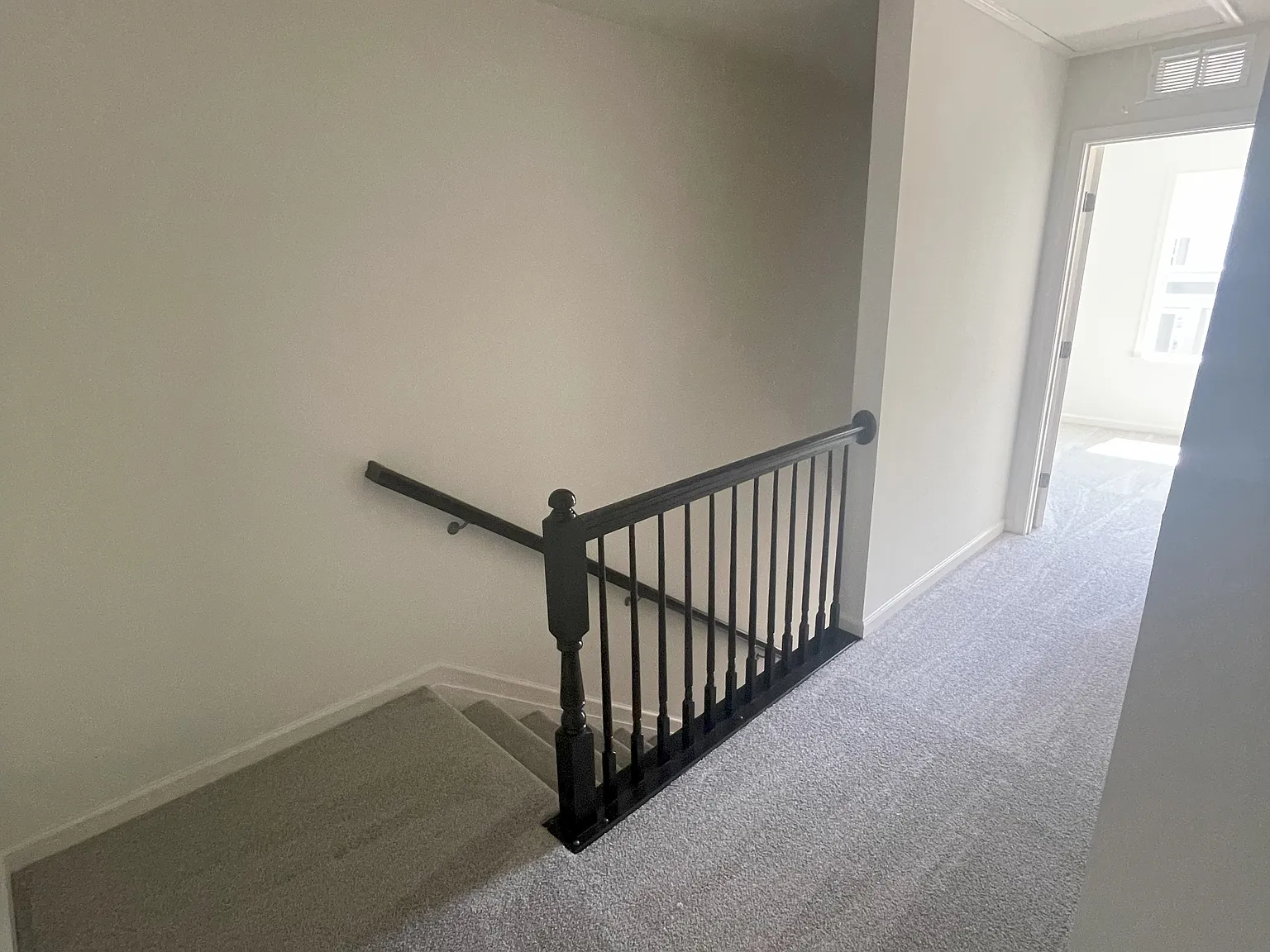 3 bed, 2.5 bath, 1793 sqft, $2,600 — Photo 4