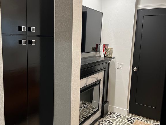 4th image of 8816 S 8th Ave