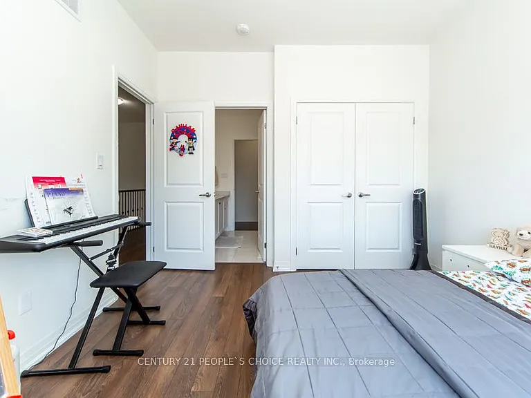 162 Ogston Cres — Photo 40