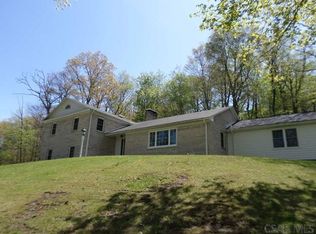 870 Fender Ln, Johnstown, PA 15905