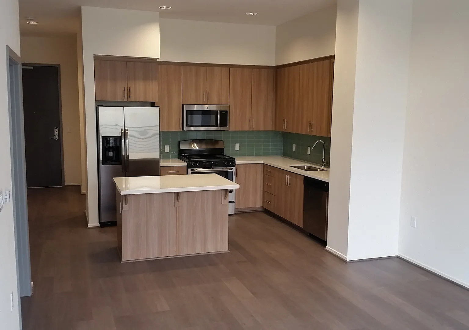 Olea — Photo 3