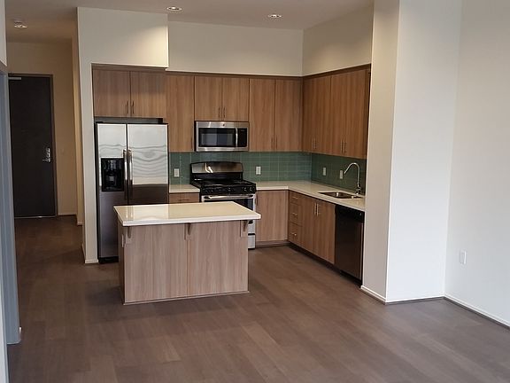 3rd image of 2250 India St APT 211