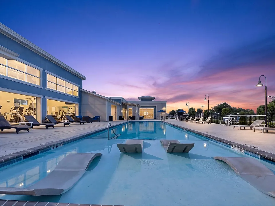 The Reserve at Country Club