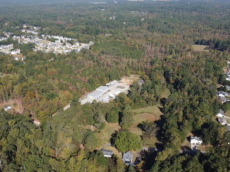 1st image of 322 Old Acworth Rd