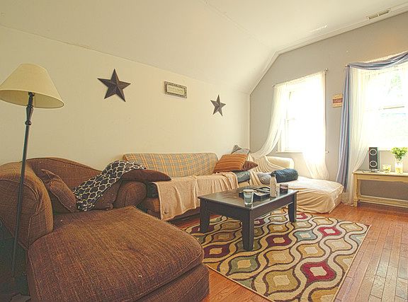 3rd image of 5411 S Michigan Ave #4