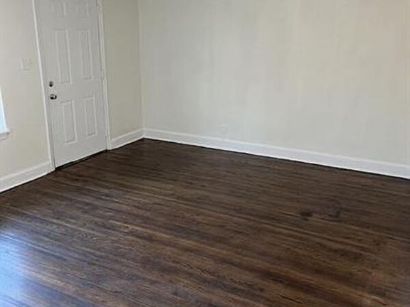 3rd image of 1625 N Denver Ave #1