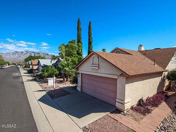 2nd image of 2681 W Camino Llano