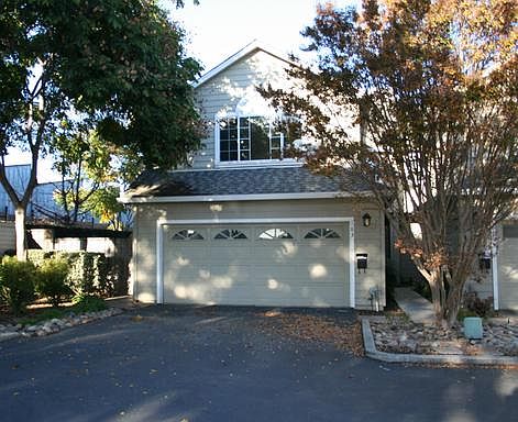 1st image of 183 Orchard Oak Cir