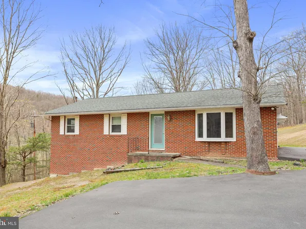 36 Ash Farm Rd, Ridgeley, WV 26753