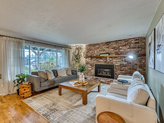 5th image of 3728 70th Avenue Ct W