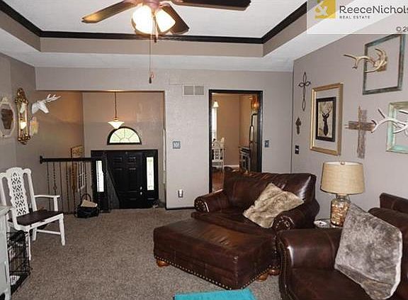 4th image of 1307 NW Ashley Ln