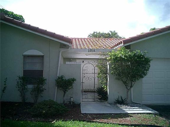 3rd image of 2314 NW 98th Ter