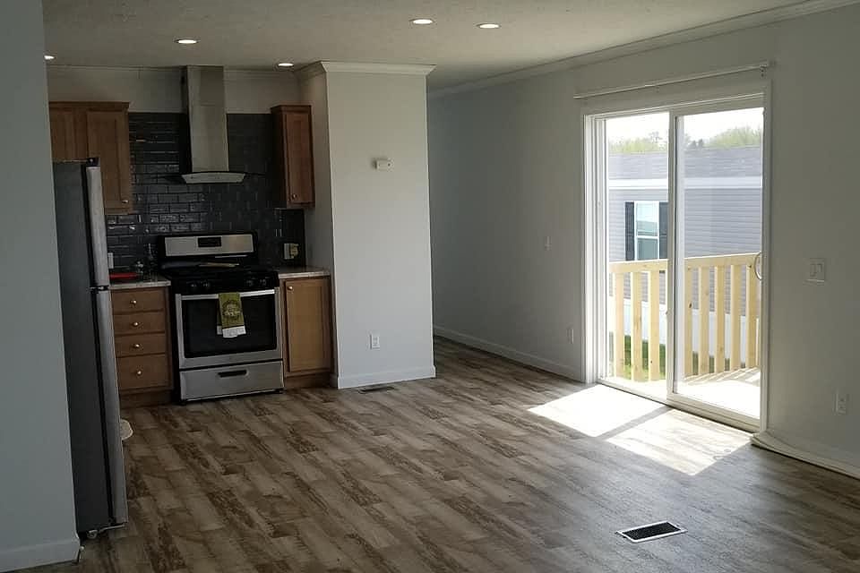 2nd image of 5007 N Concord St #264
