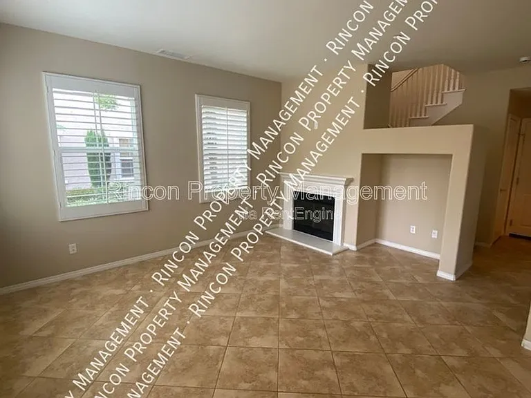 3314 Rockhampton Dr — Photo 3