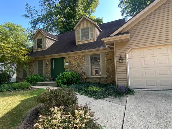 6102 Landover Pl, Fort Wayne, IN 46815
