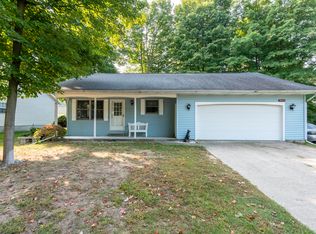 1180 W 32nd St, Holland, MI 49423