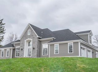 9 Wyndmoor Dr, Morristown, NJ 07960