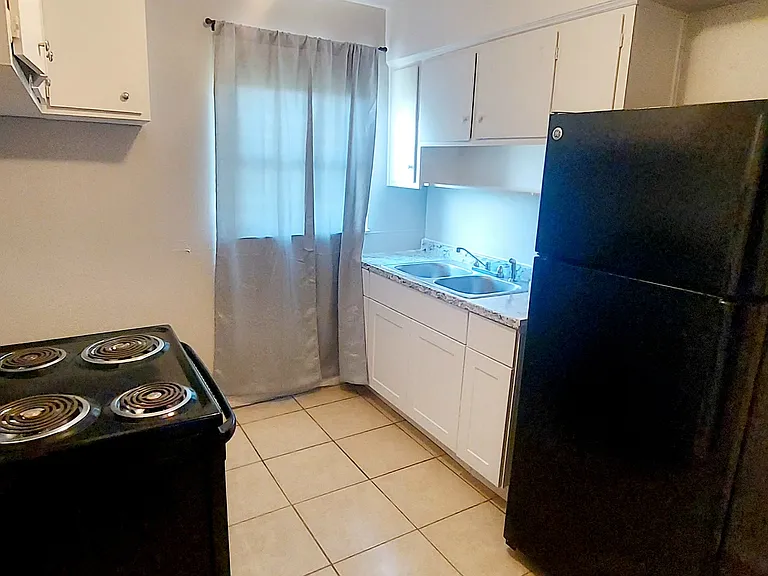 1771 15th Avenue Southunit #1/2 — Photo 3