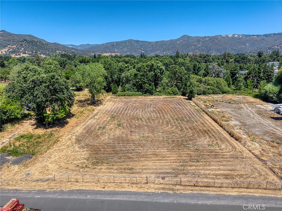 1st image of 520 E State Highway 20