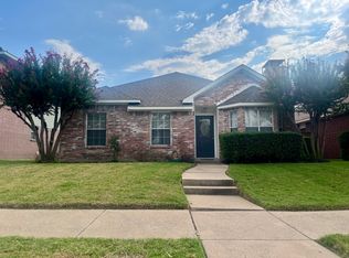 2126 Arbor Creek Dr, Carrollton, TX 75010