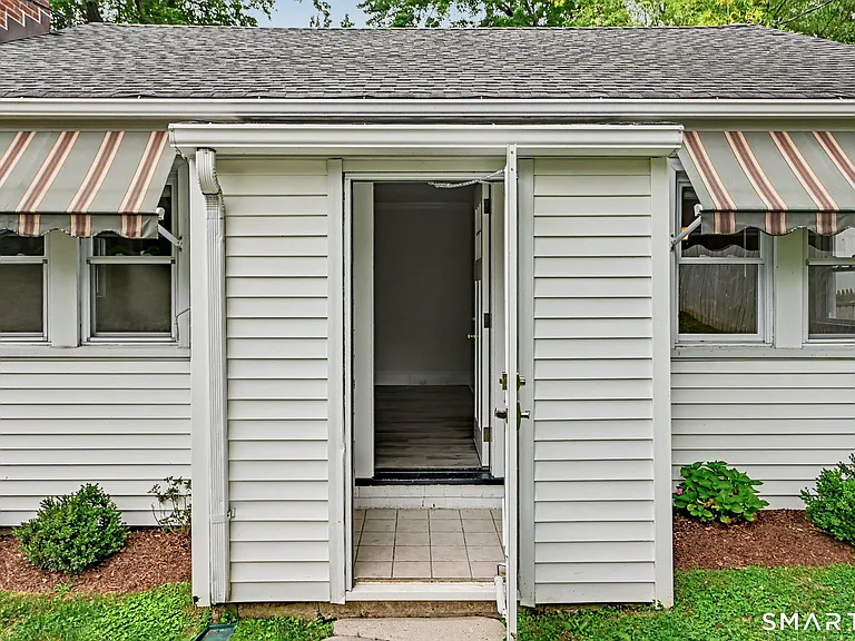4 Highview Ave #R — Photo 3