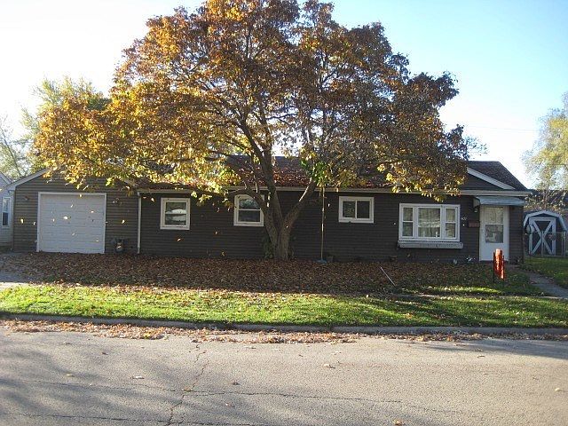 1st image of 409 E Kankakee River Dr
