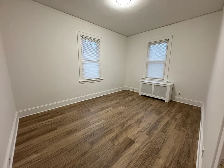 520 4th Ave #2 — Photo 6
