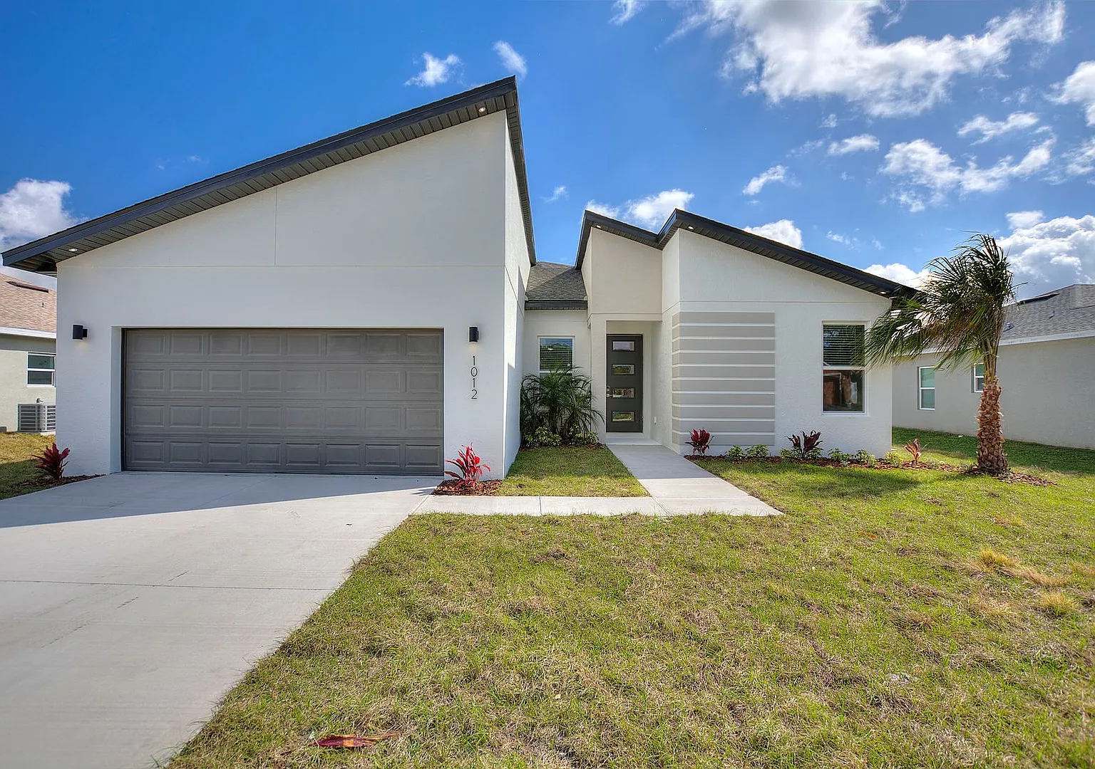 Modern, Energy-Efficient Home with All the Upgrades — Photo 3