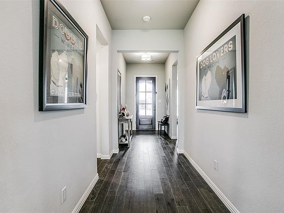 3rd image of 1617 Snowdrop Dr