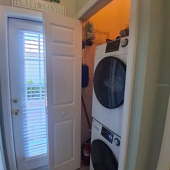 216 Berry St — Photo 47
