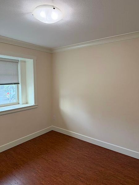 Burnaby House for rent - 4 Bedrooms — photo 6