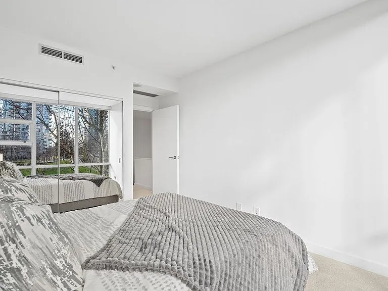 638 Beach Cres #Townhouse 105 — Photo 29