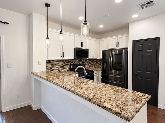 4th image of 3601 Rio Grande Ln