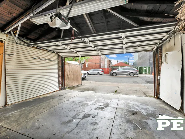 1201 East 10th Street image 34 of 35