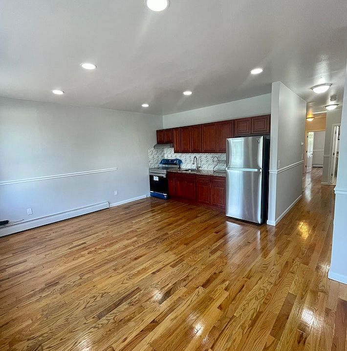 1st image of 107-04 Waltham St #2