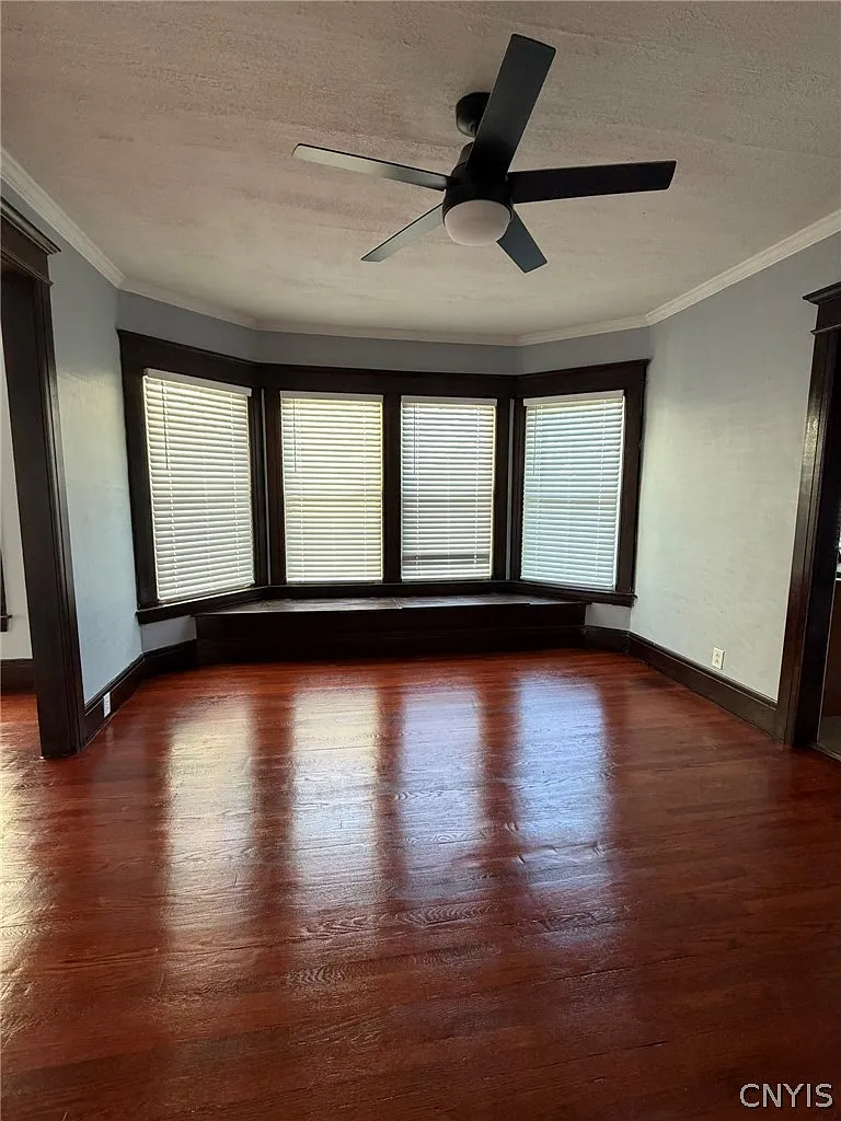 3 bed, 1.0 bath, 2646 sqft, $1,650 — Photo 3