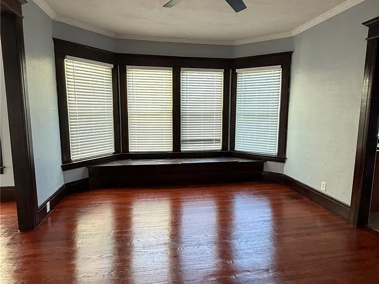 123 E Lafayette Ave — Photo 2